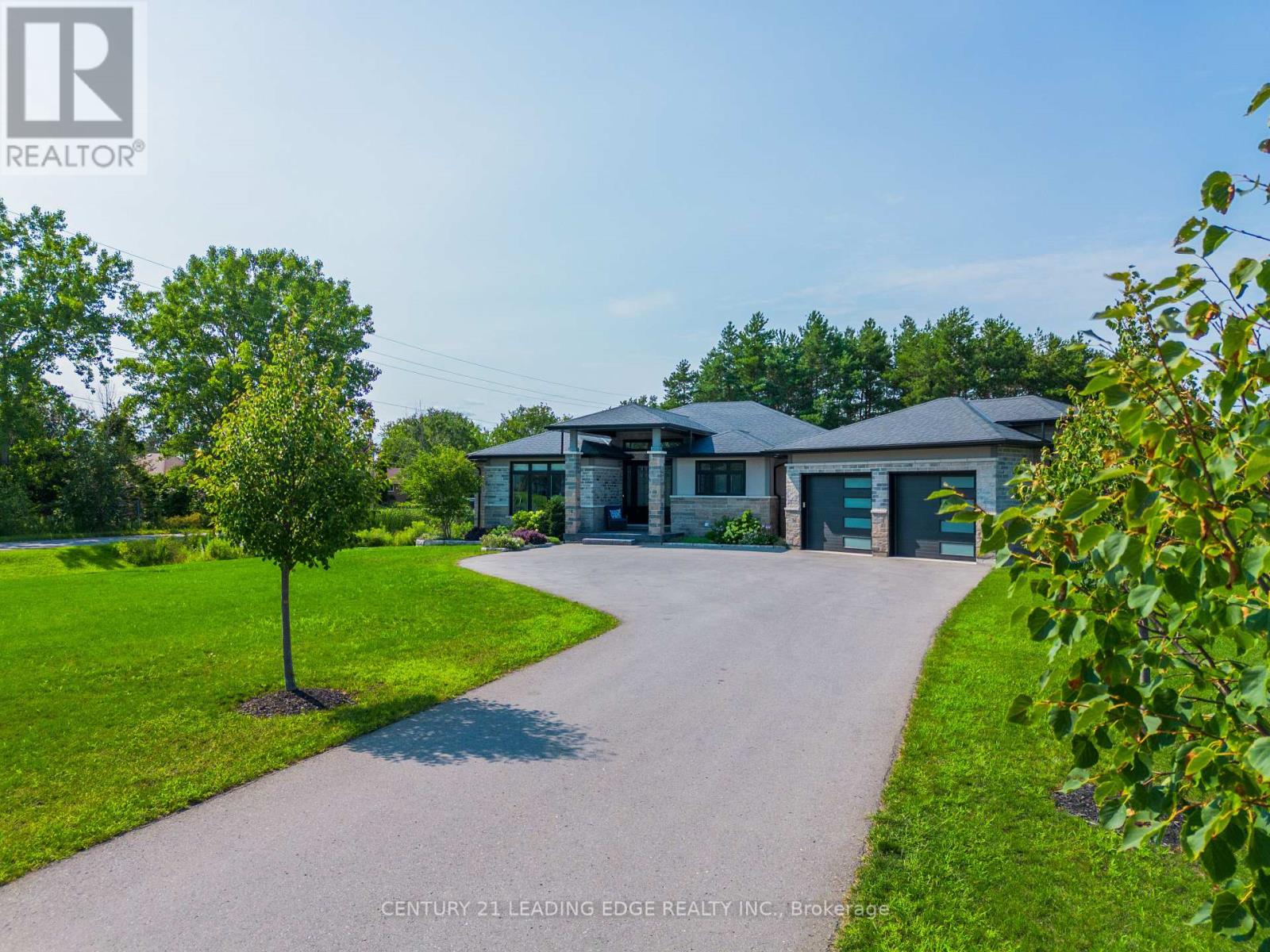 9 LEASIDE STREET