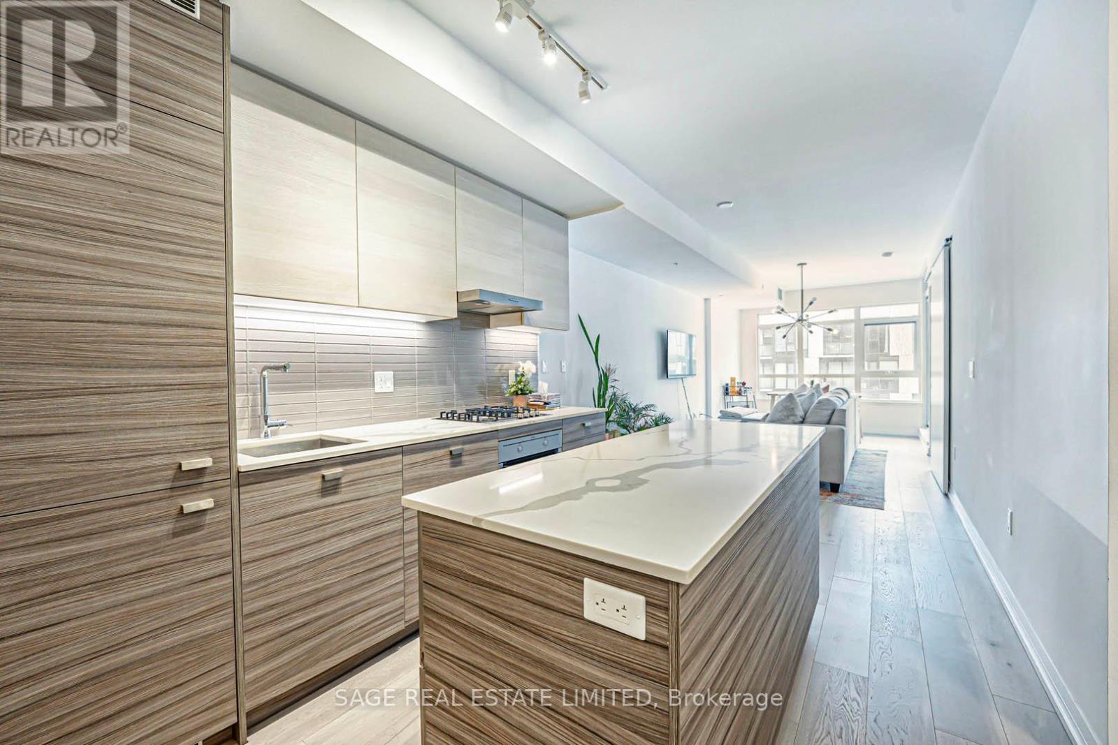 406 - 835 ST CLAIR AVENUE W