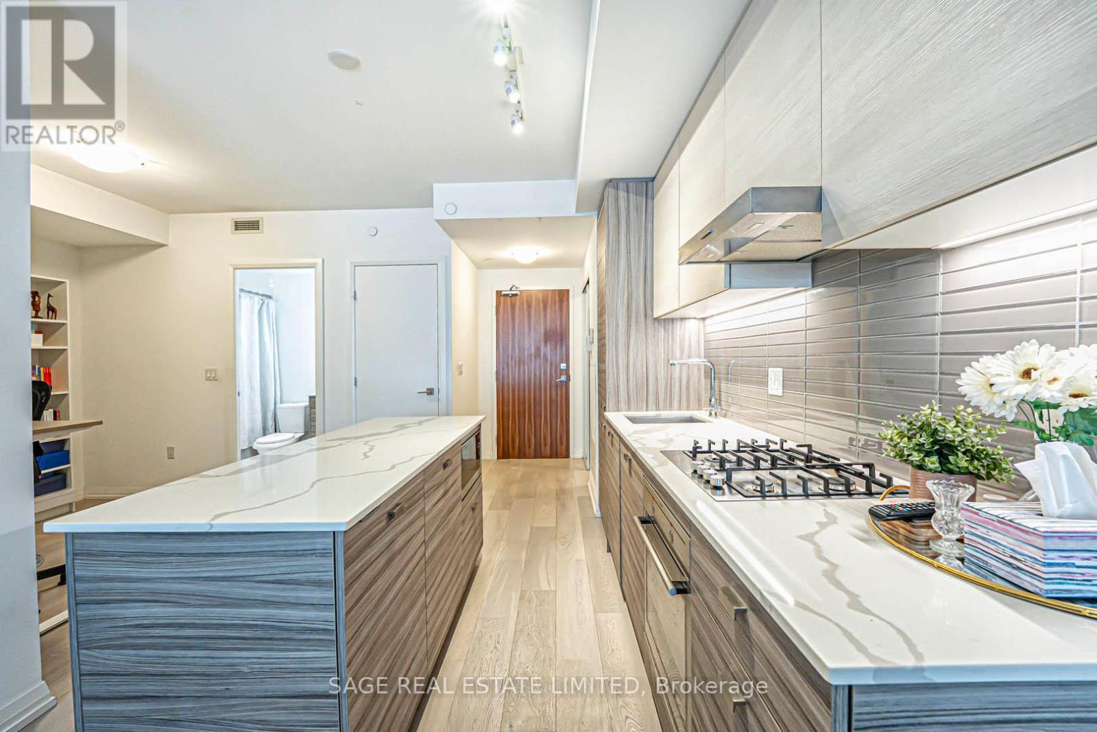 406 - 835 ST CLAIR AVENUE W
