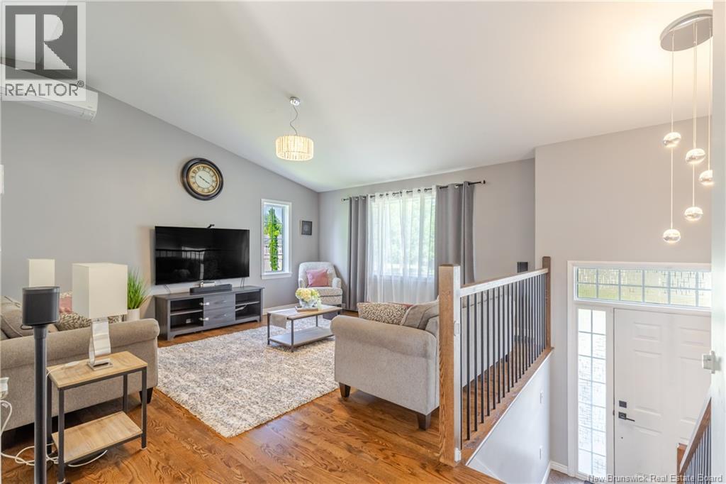 86 Rebecca Drive - Photo 3