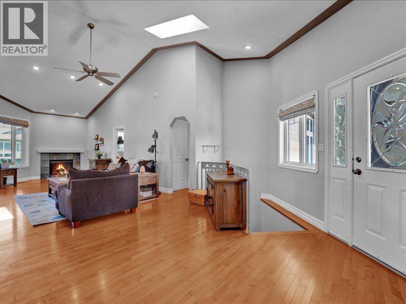 147 Cove Place