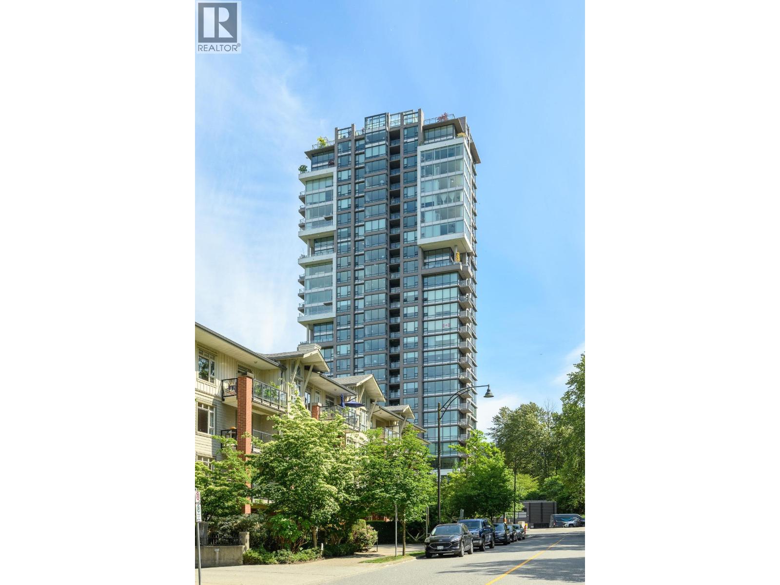 405 301 CAPILANO ROAD