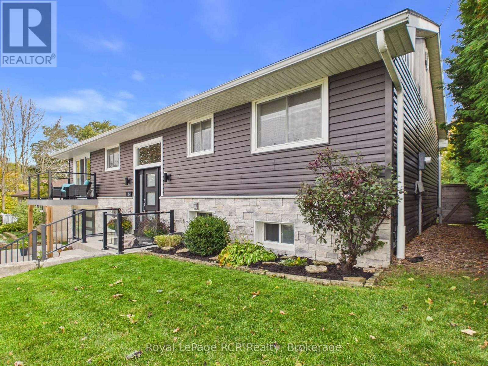 251 PEARSON STREET