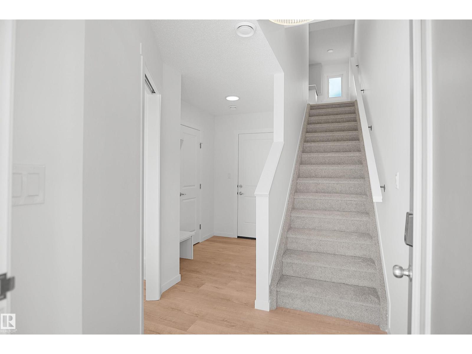 5174 RIVER'S EDGE WY NW