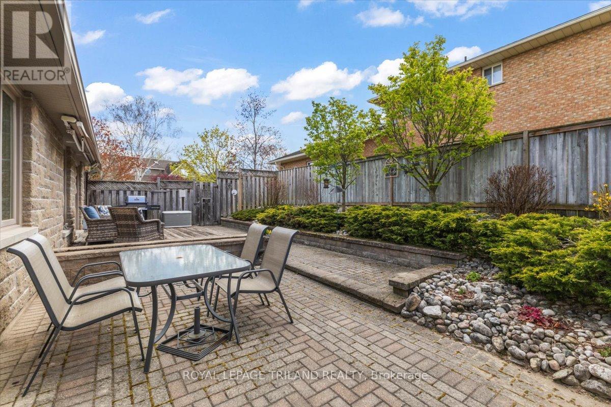 272 4TH STREET CRESCENT