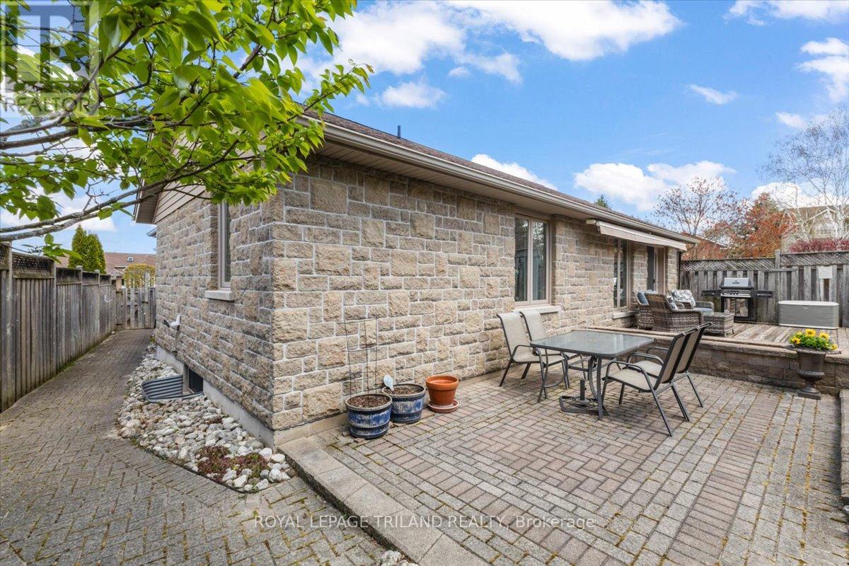 272 4TH STREET CRESCENT