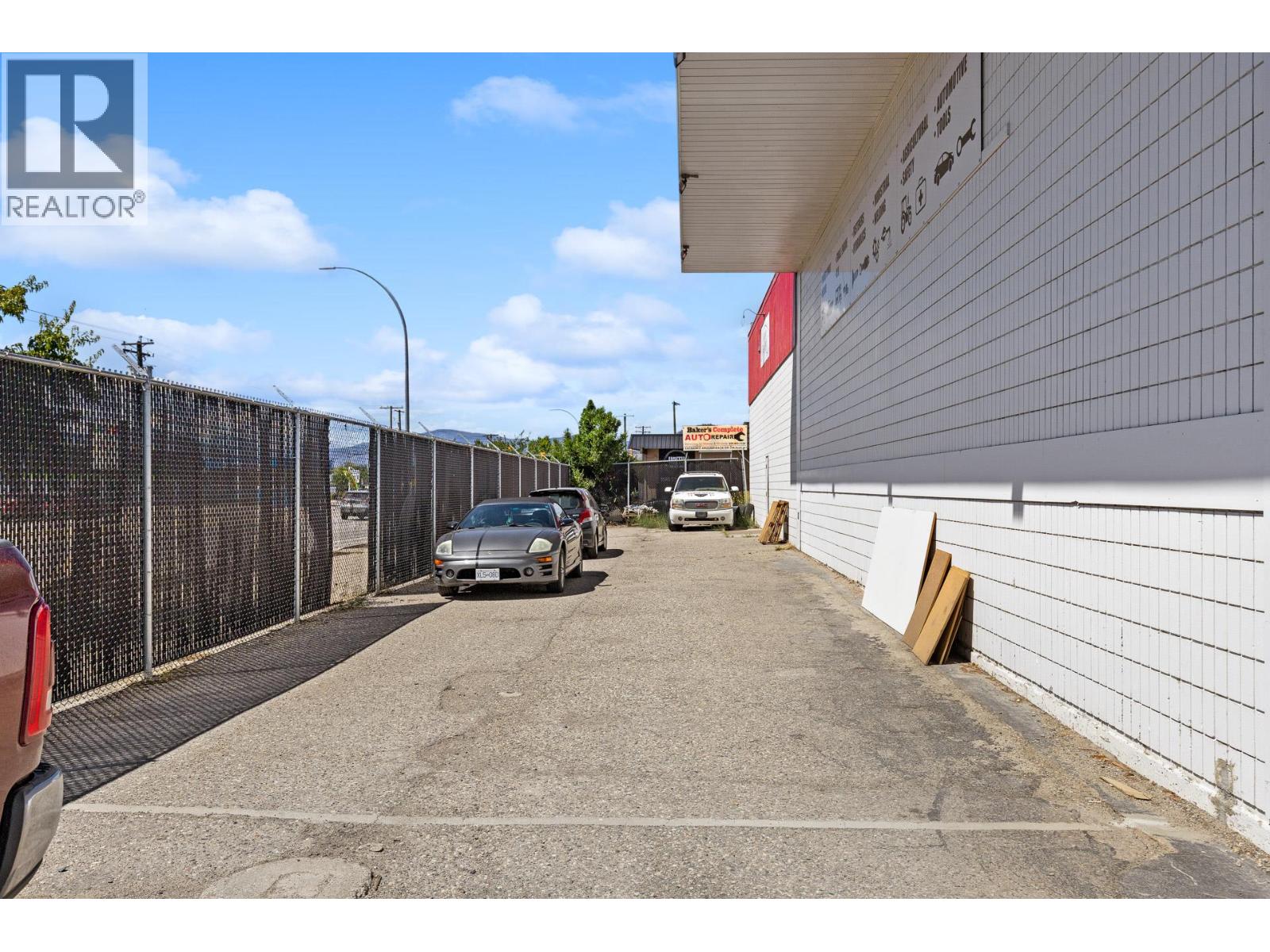 2504 & 4105 & 4211 41& 25 Street