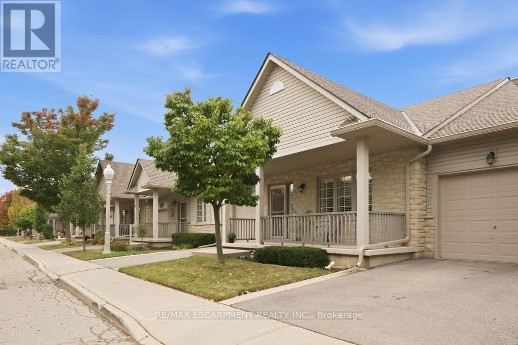 7 - 34 SOUTHBROOK DRIVE