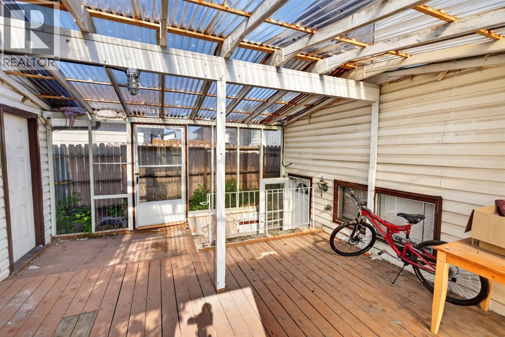 319 Rundlelawn Road NE