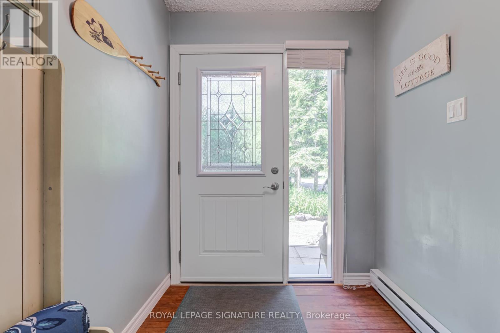 107 NICOLE BOULEVARD