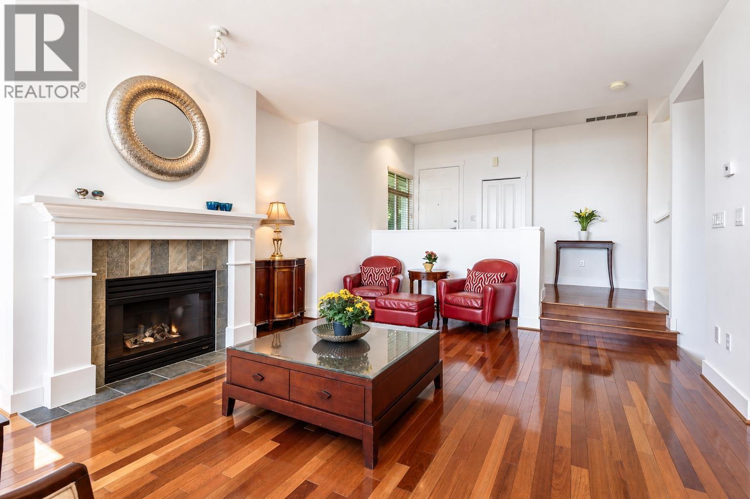 2462 SHADBOLT LANE