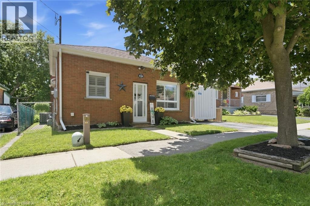 141 EAST Avenue