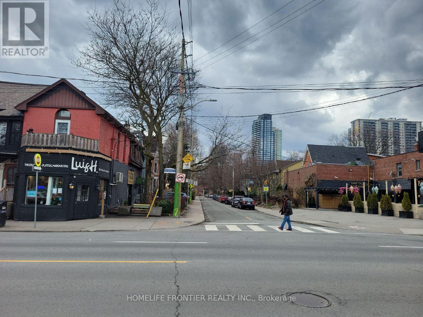 556 PARLIAMENT STREET