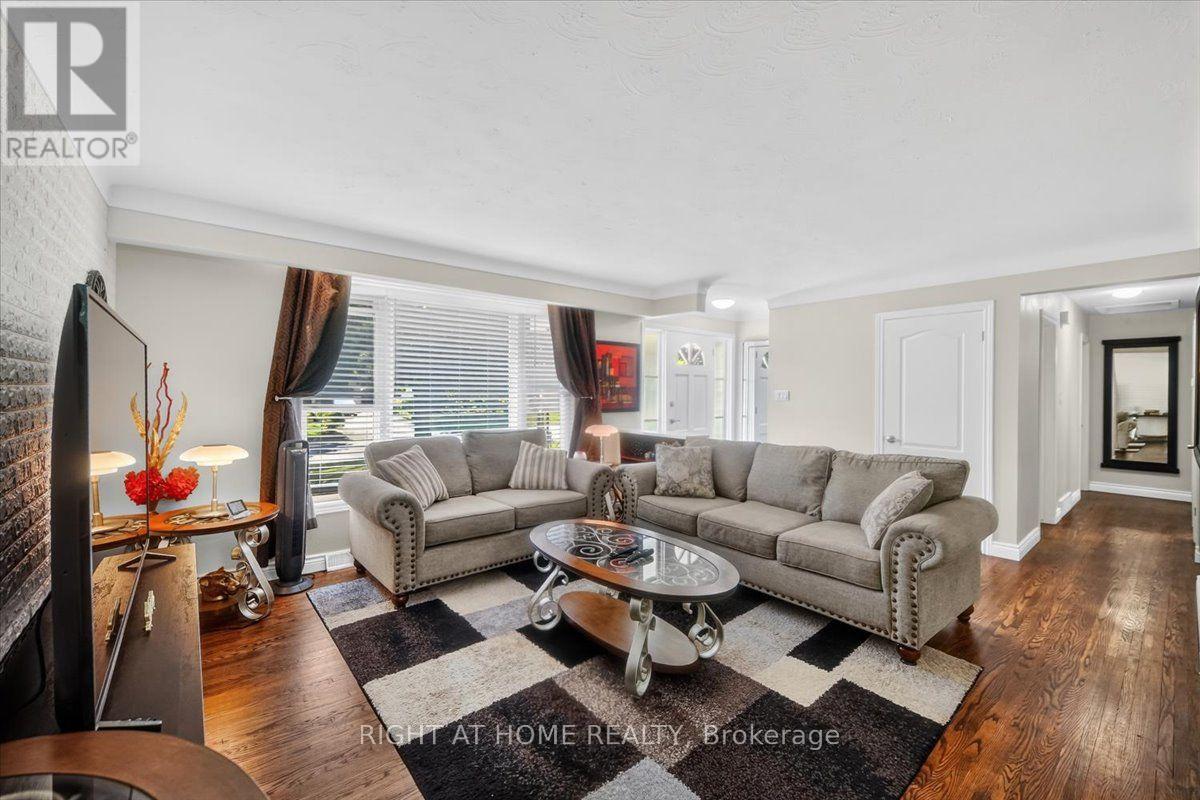 43 MONARCH PARK DRIVE