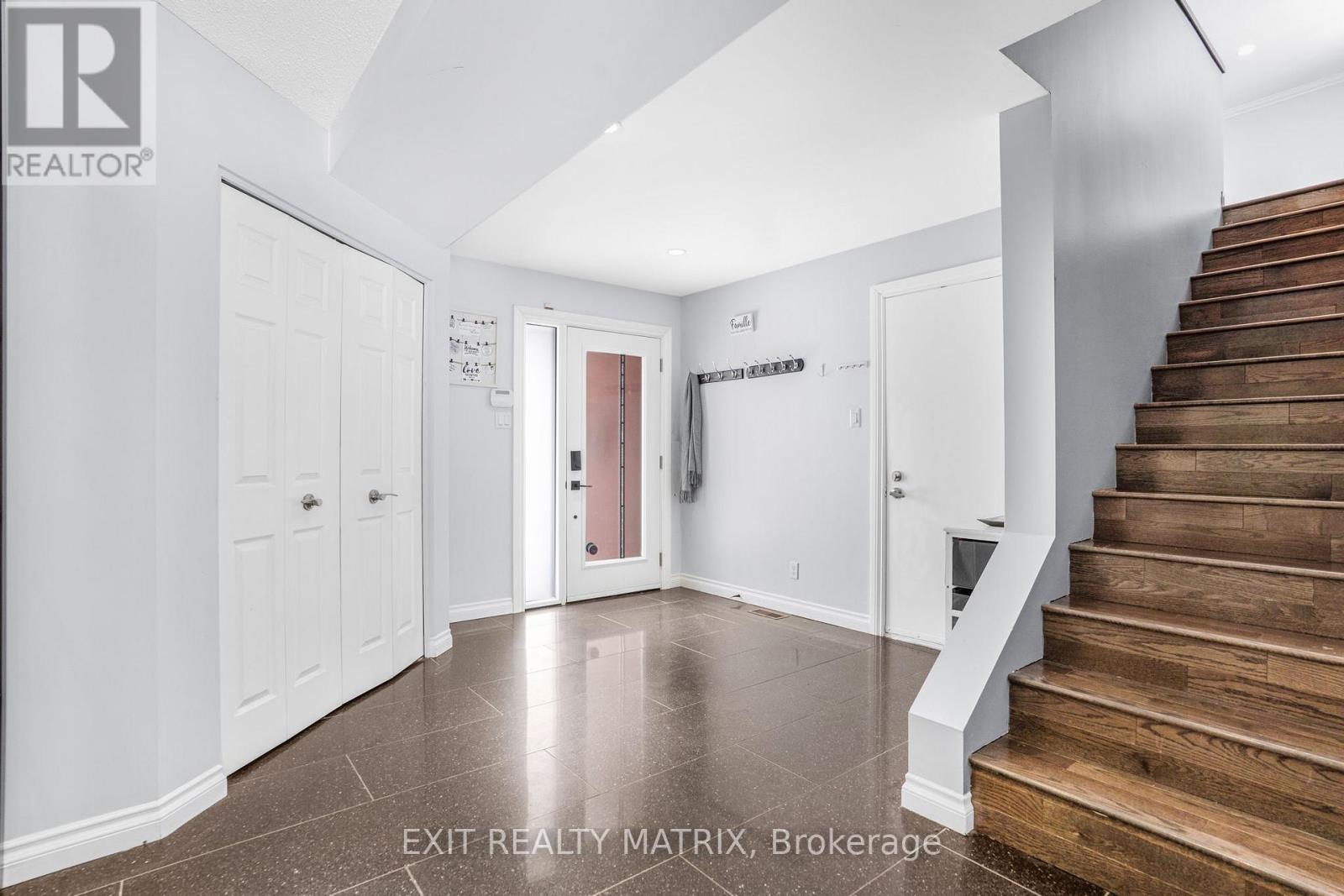 1322 DU GOUVERNEUR DRIVE