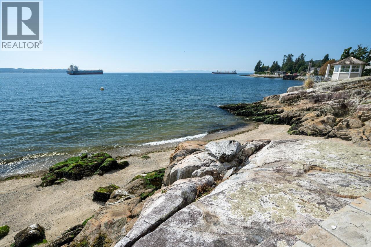 4052 MARINE DRIVE
