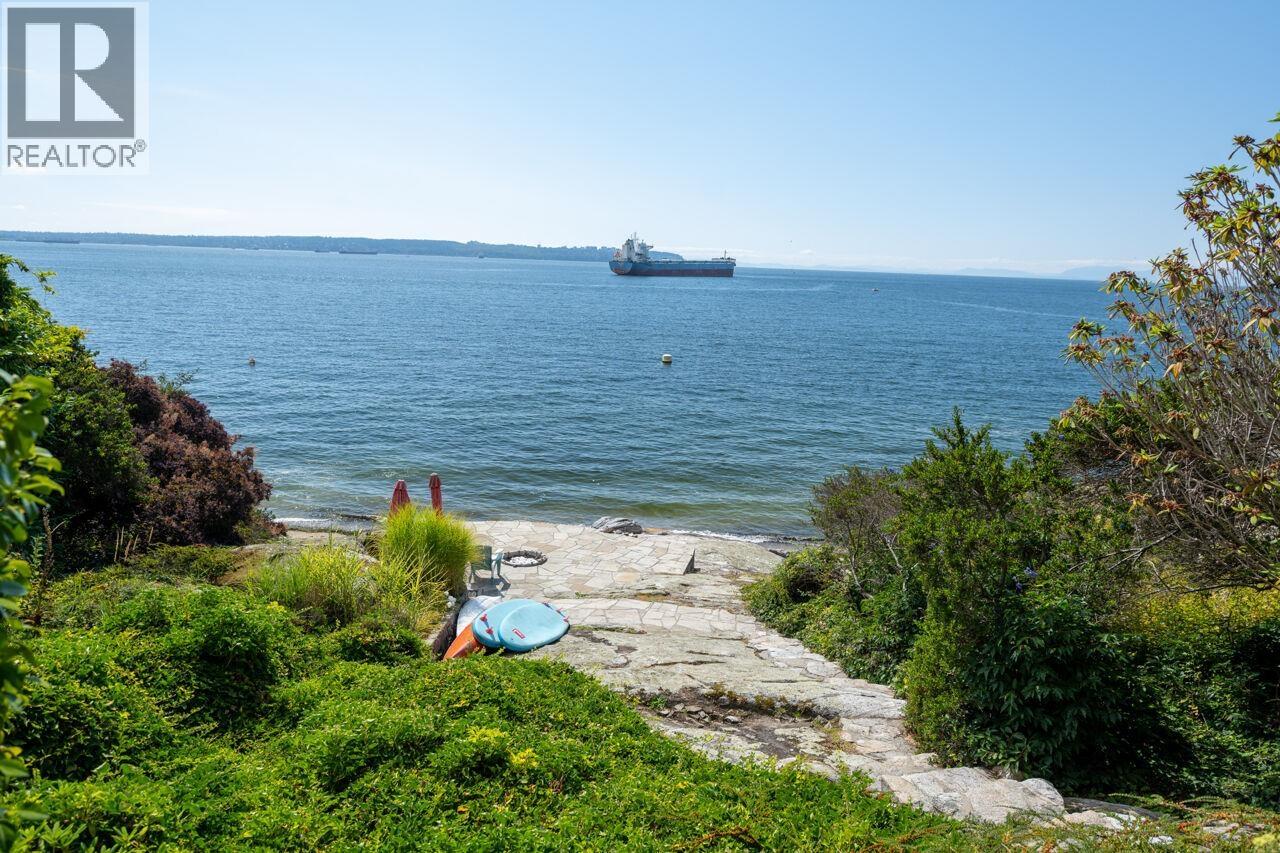 4052 MARINE DRIVE