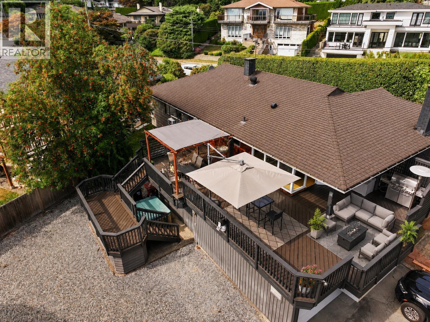 3883 DELBROOK AVENUE