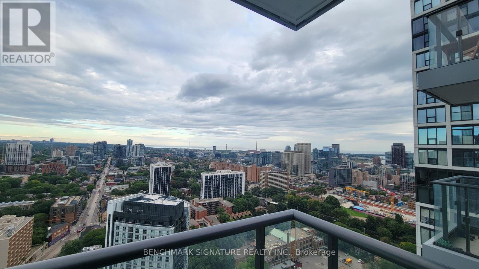 3201 - 251 JARVIS STREET