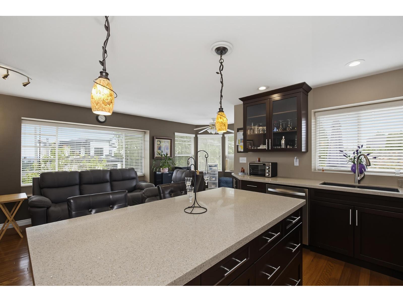 8219 FUJINO STREET