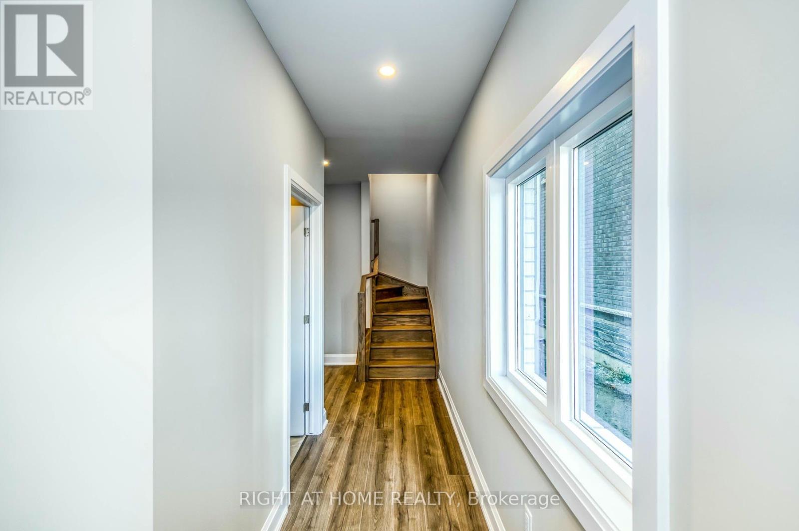 20 - 292 VINE STREET