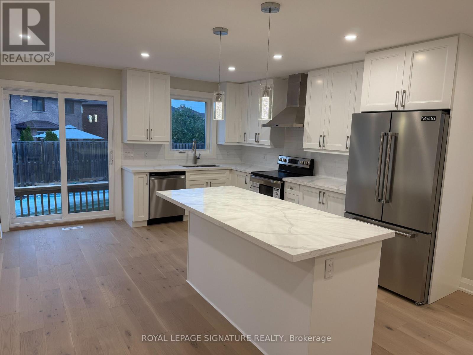 3271 PILCOM CRESCENT