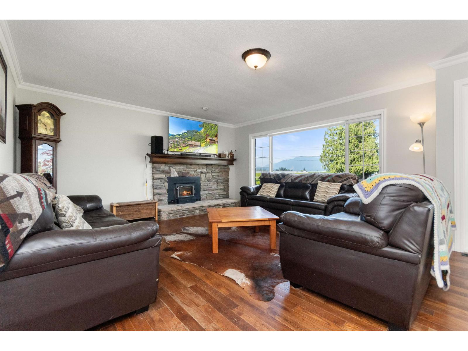 10195 GILLANDERS ROAD, East Chilliwack
