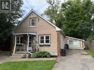 552 11TH AVENUE Hanover ON N4N 2S4