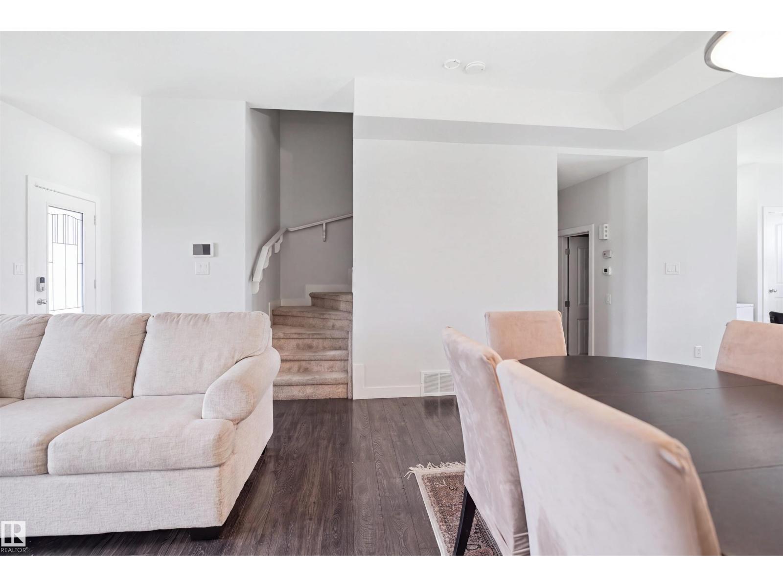 #22 723 172 ST SW