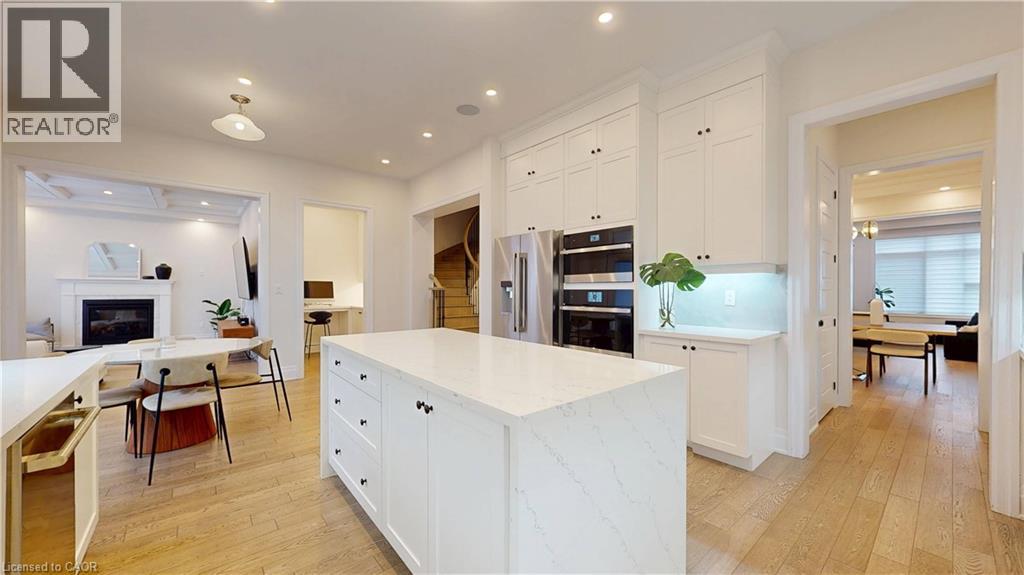 3313 SUNNINGDALE Gardens