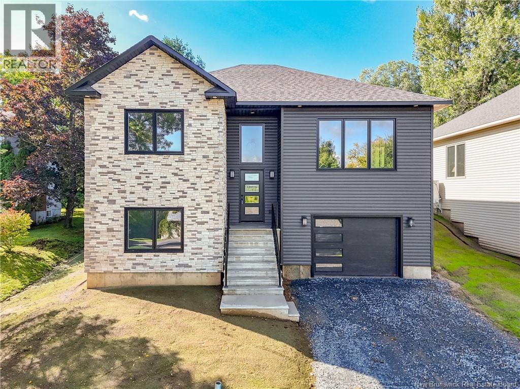 16 MAYFLOWER STREET, FREDERICTON, NB E3C 1L5 - Image 933606942.jpeg?d=l