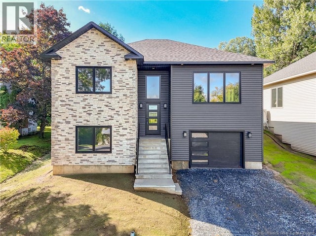 16 Mayflower Street