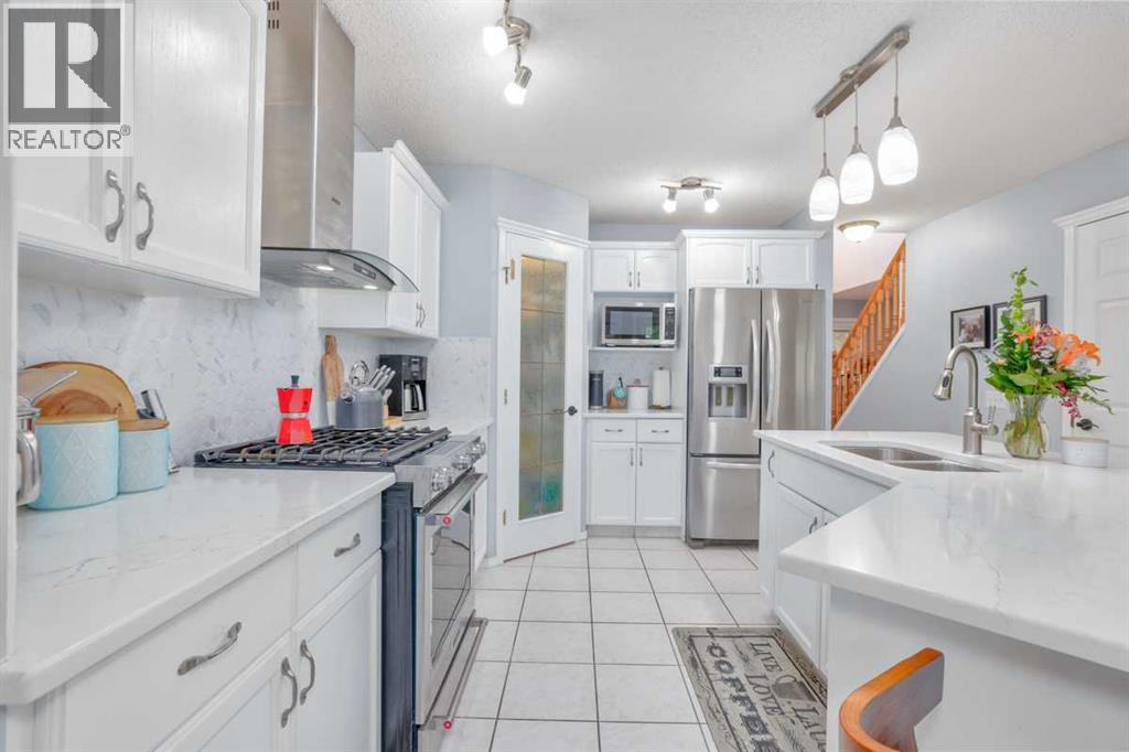 210 Mt Douglas Court SE