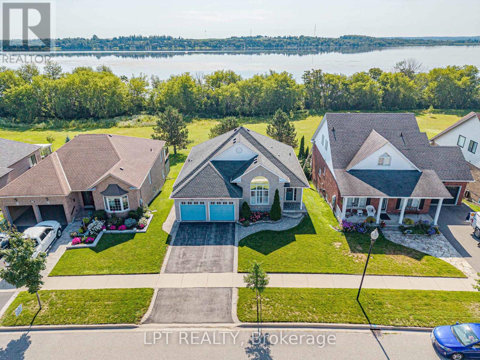 219 WATERBURY CRESCENT