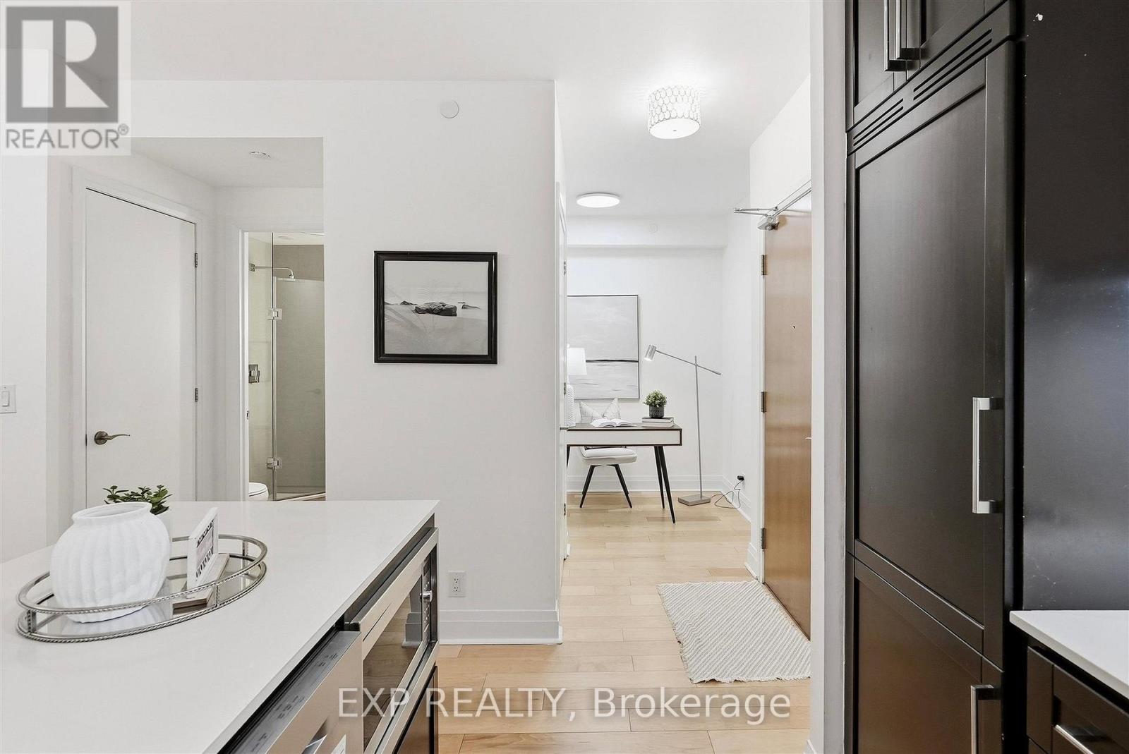 213 - 21 CLAIRTRELL ROAD