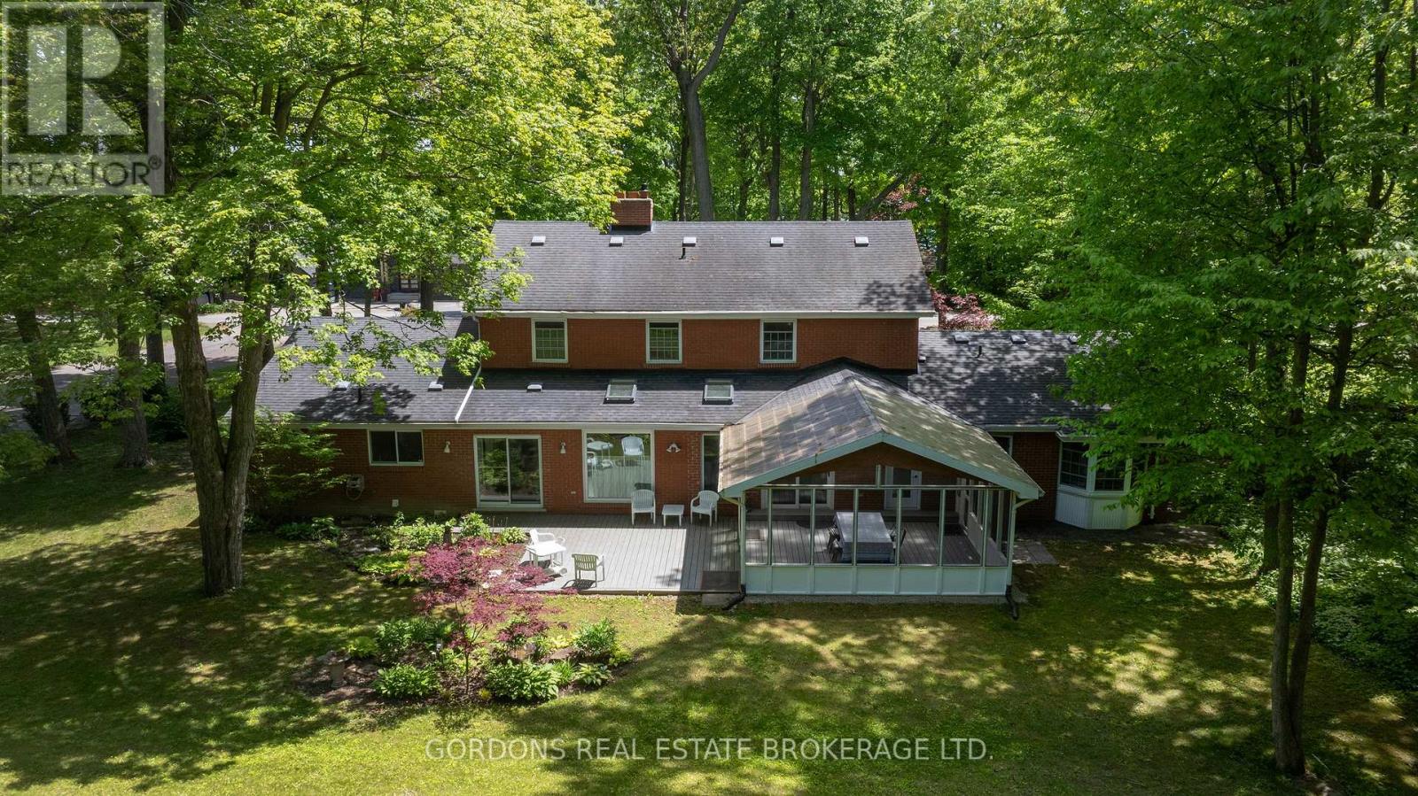 25 RIVERSIDE DRIVE