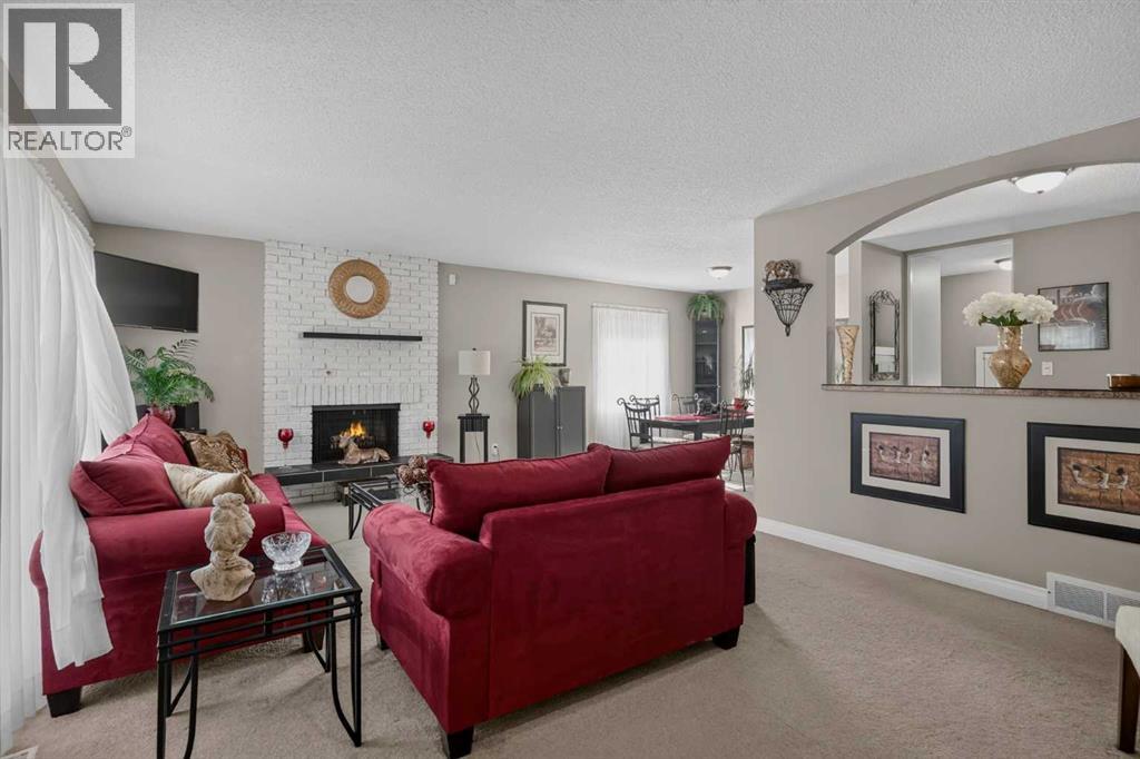 131 Cedarpark Drive SW