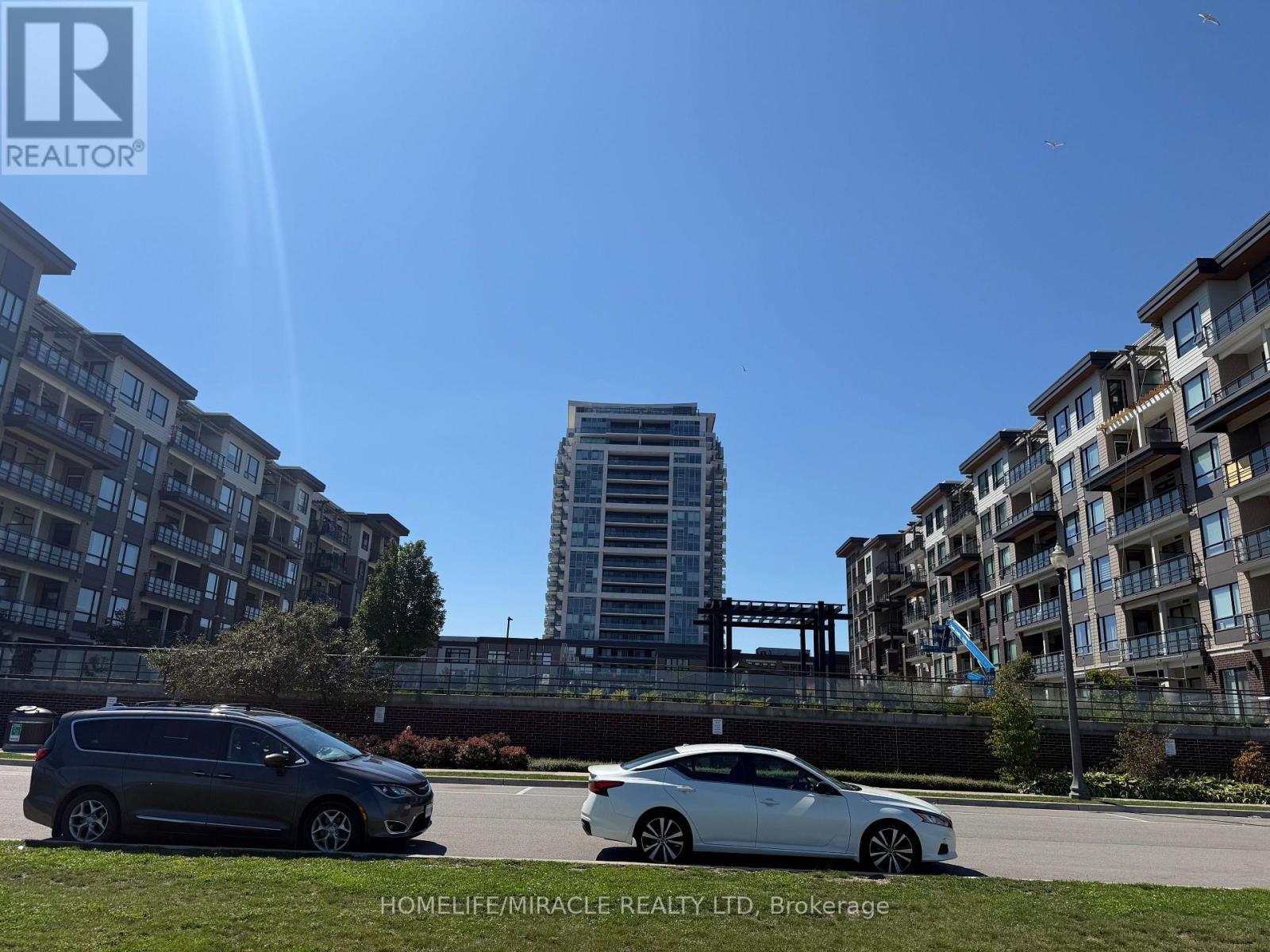1105 - 385 WINSTON ROAD
