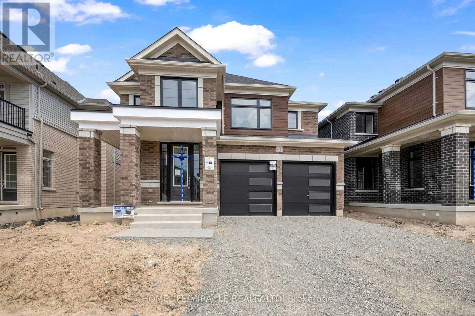 41 SANDHILL CRESCENT