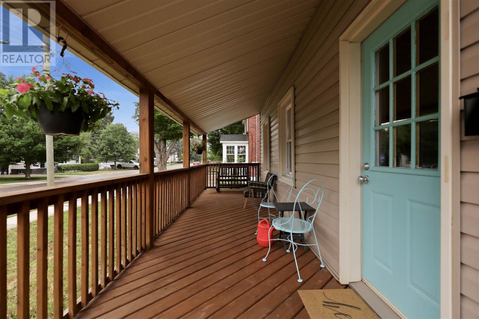 39 Coulson DR - Photo 2