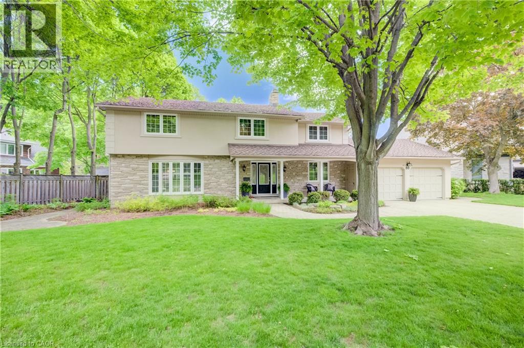 60 HUNTLEY Crescent