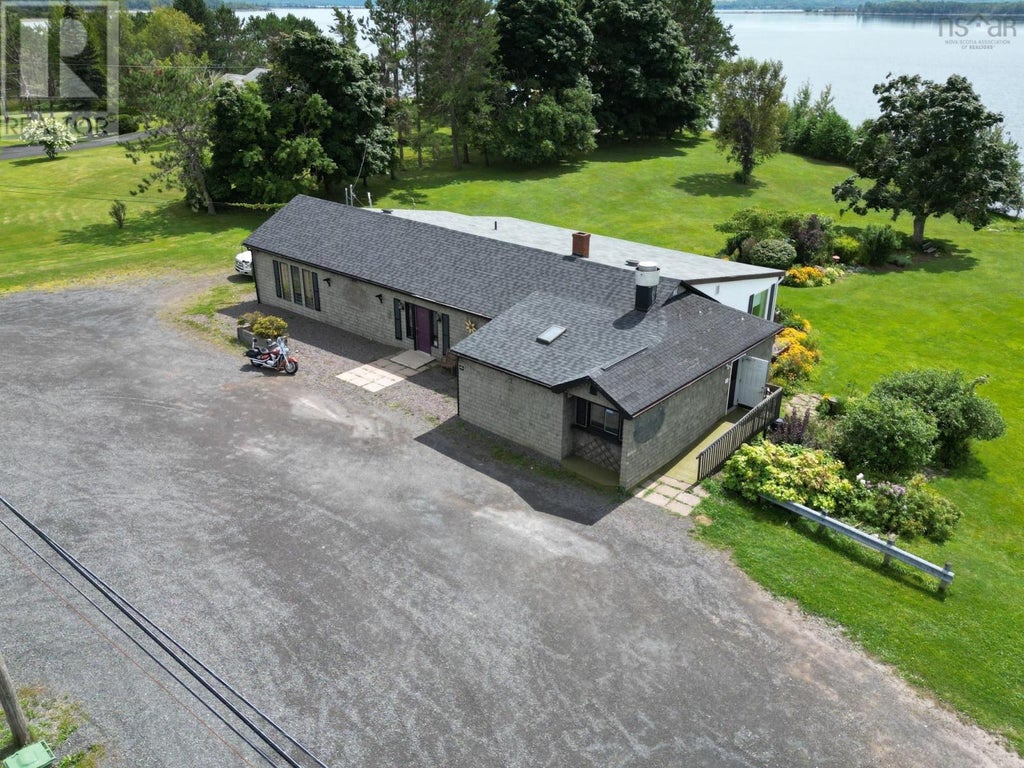 2656 HIGHWAY 376