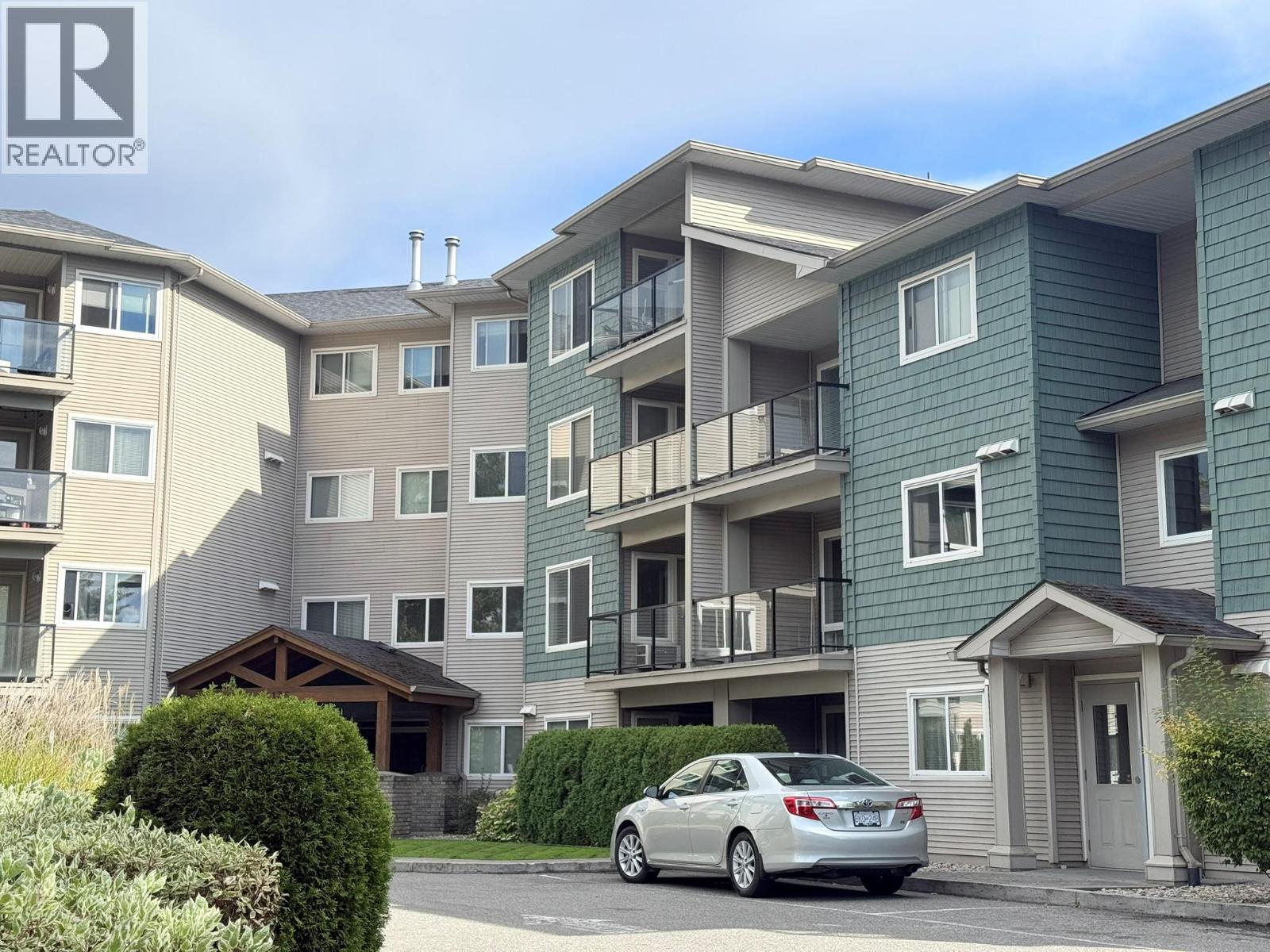 135 Ziprick Road Unit# 406