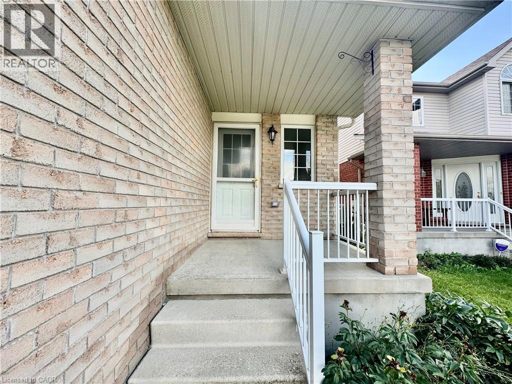 56 LENA Crescent