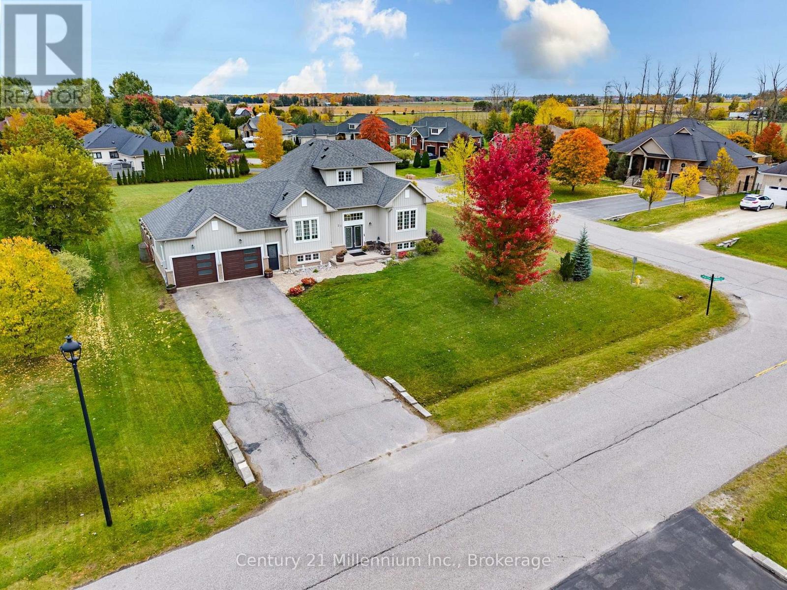 23 BUTTERNUT CRESCENT