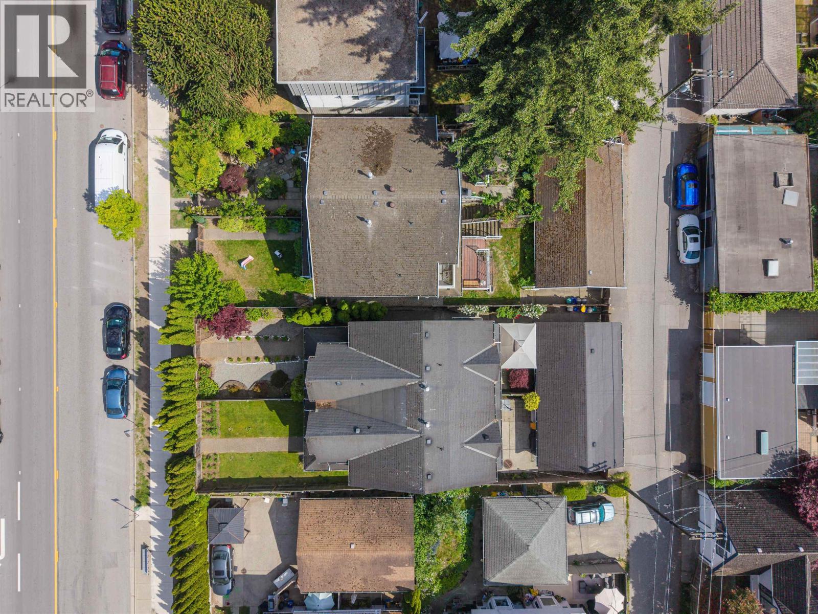 409-411 417-419 E 3RD STREET