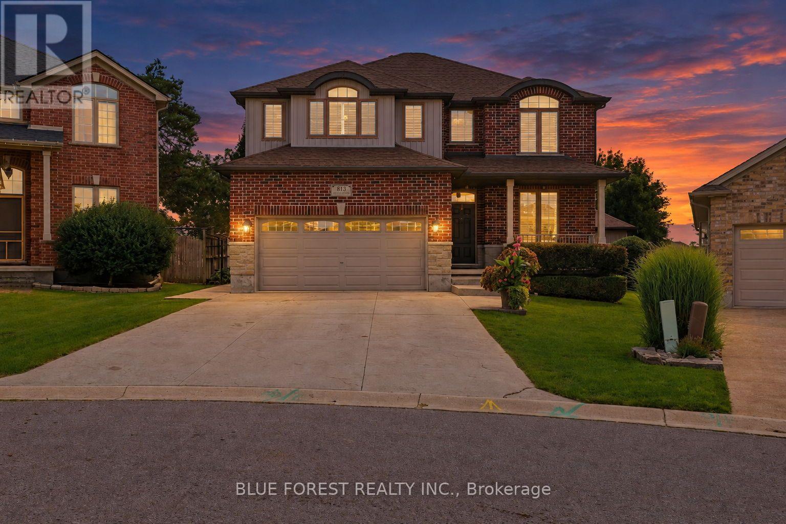 813 DEER RIDGE PLACE