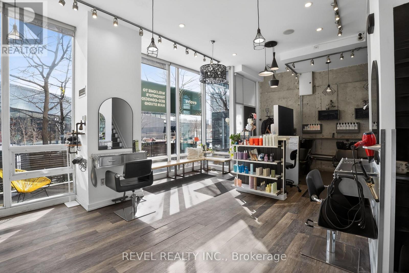 G05 - 40 FORT YORK BOULEVARD