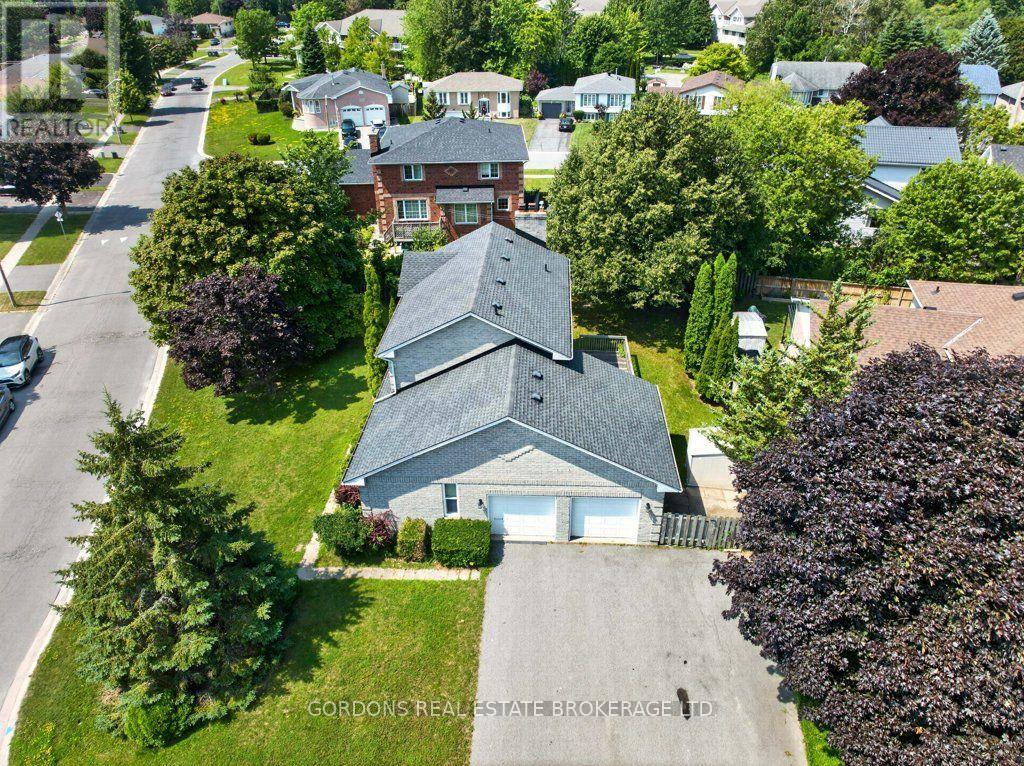 470 KINGSDALE AVENUE