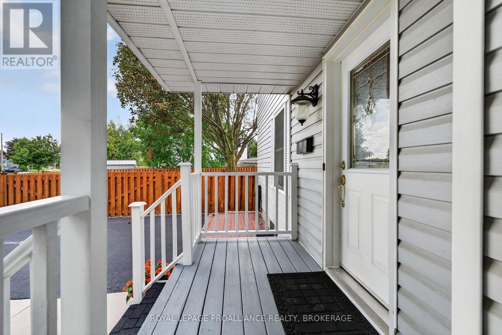 378 WATERLOO DRIVE